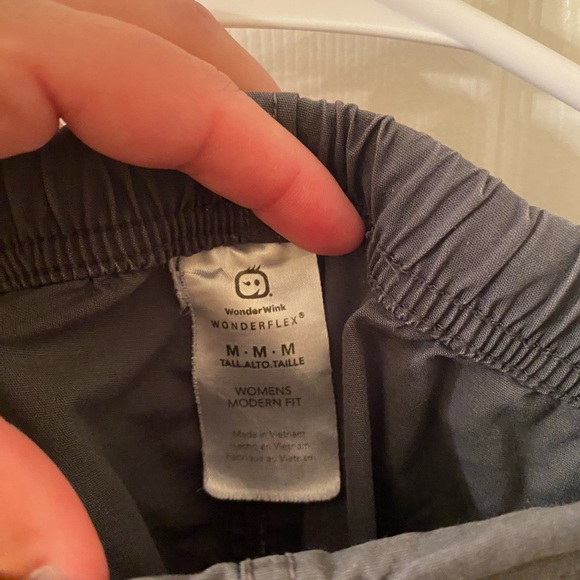 Gray V-Neck Scrub Top - Picture 7 of 8